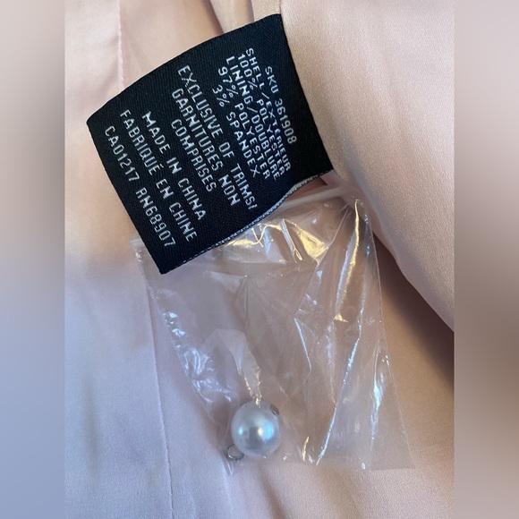 Light Pink Open Front Blazer by Le Chateau - Picture 9 of 9